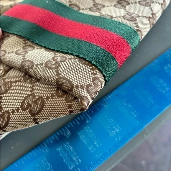 Authentic GG web tote- perfect for  holiday fun! Gucci charms include: G,❤️ & g - Picture 9 of 17